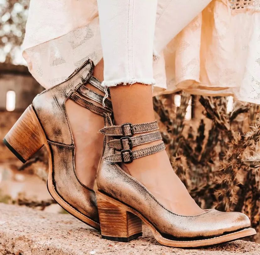 Norah™ | Classic Vintage Pumps